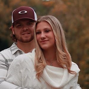 Meet your Posher, Paige